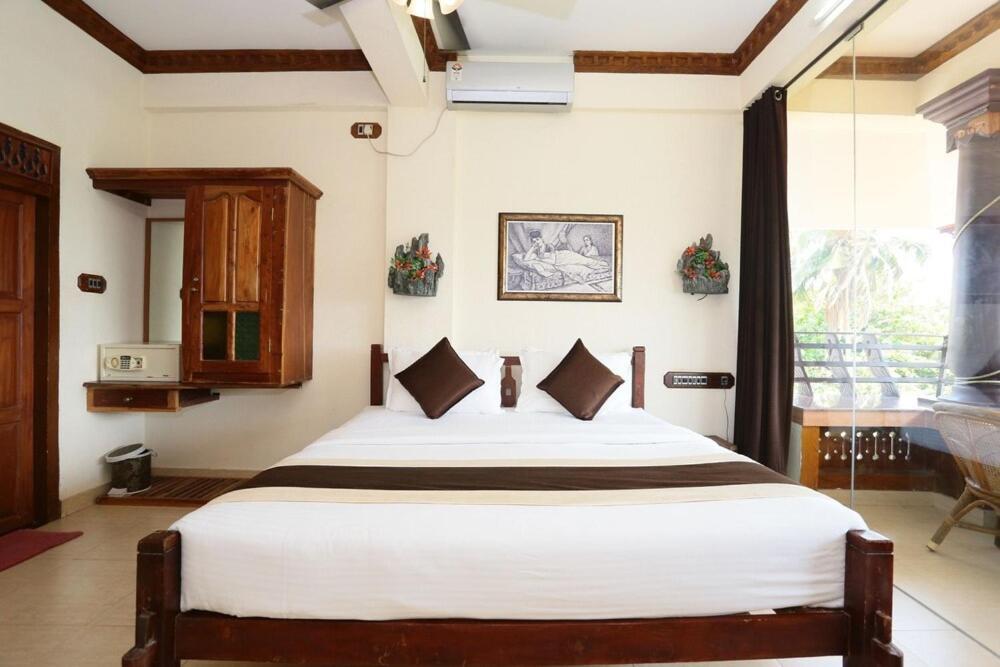 Kovalam Beach Hotel Esterno foto